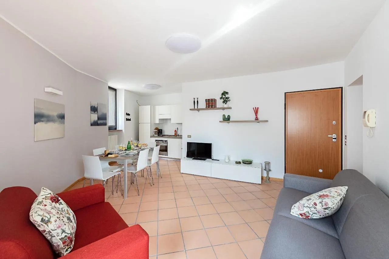 La Limonaia Apartments By Wonderful Italy Гардоне Ривьера