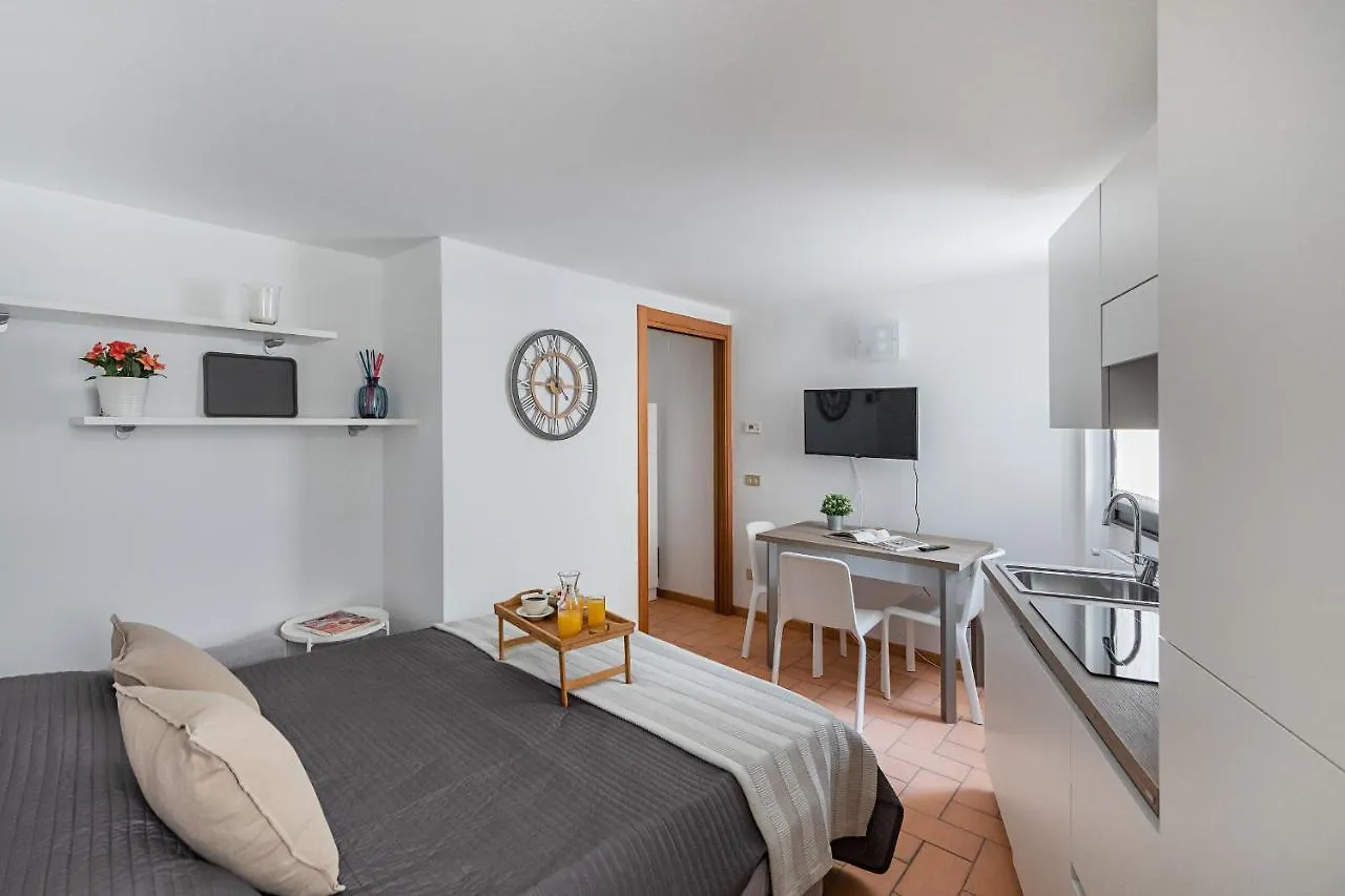 La Limonaia Apartments By Wonderful Italy Gardone Riviera Ιταλία