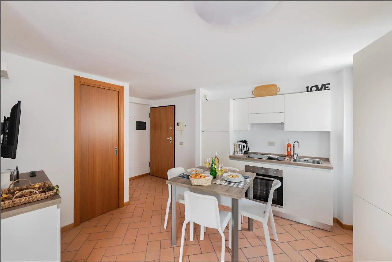 La Limonaia Apartments By Wonderful Italy Gardone Riviera Ιταλία